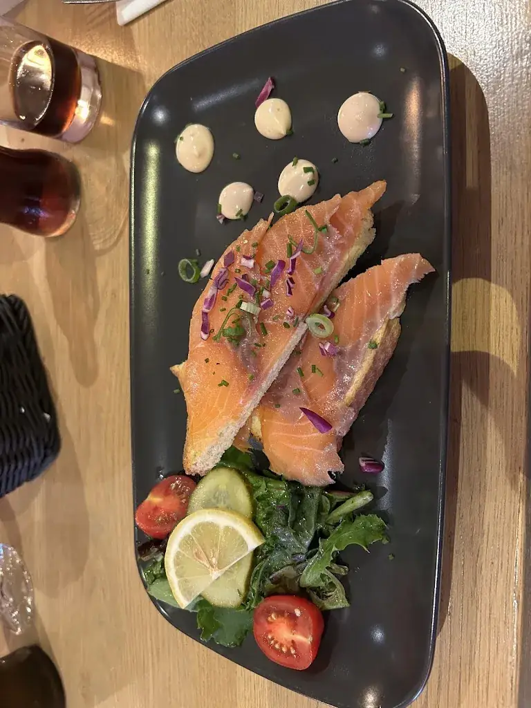 Brasserie/Cafetaria Iets Anders_Wemeldinge_slider_image_3