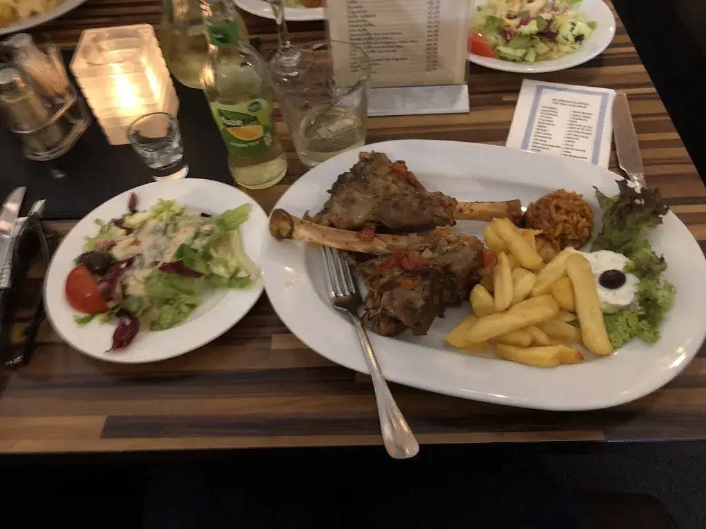 Mayee Riemens_Grieks Restaurant Rhodos_Hulst_review