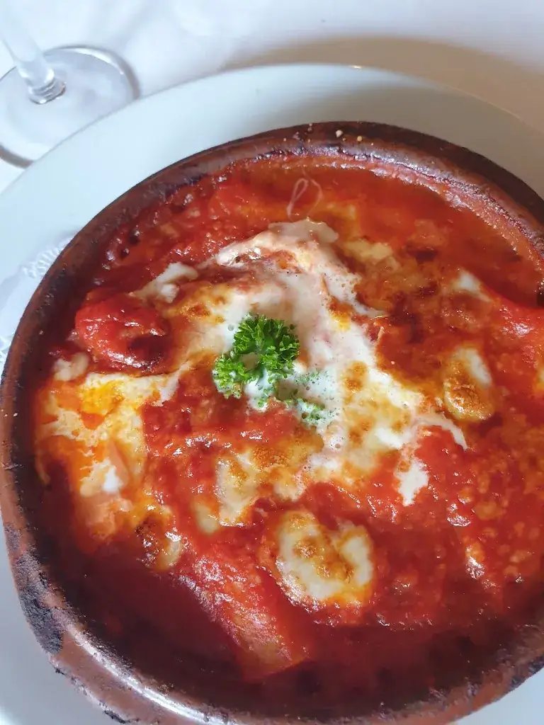 Heinrich Bierman_Ristorante-Pizzeria La Luna Rossa_Hulst_review