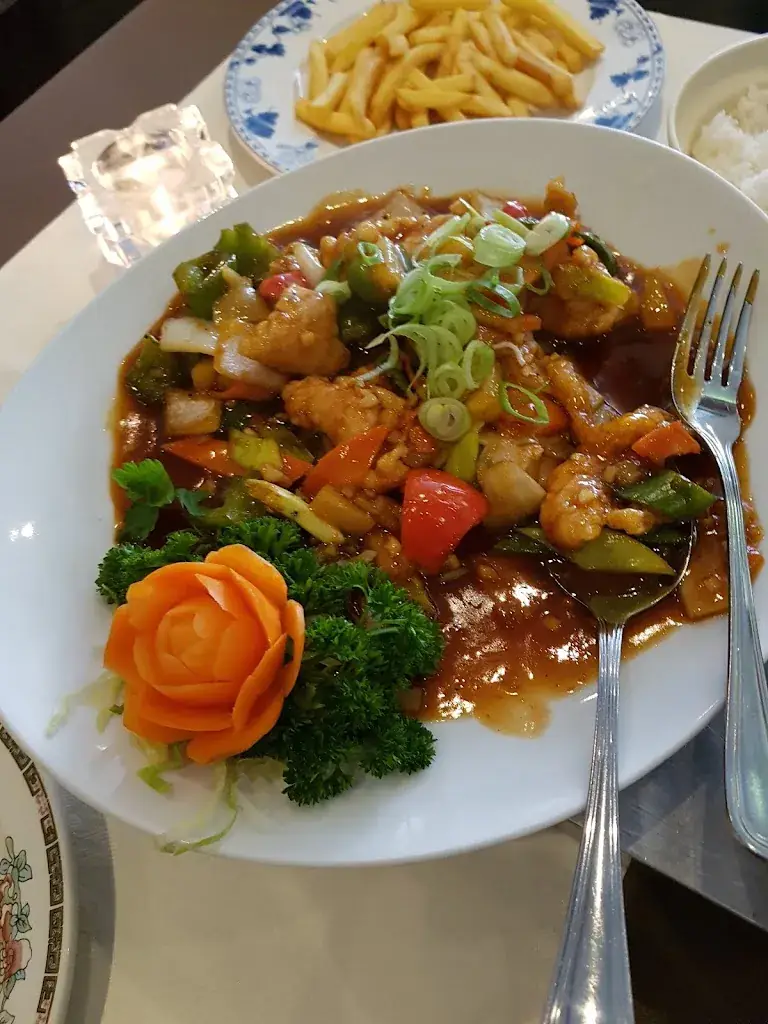 maeli rose_Paradijs_Hulst_review