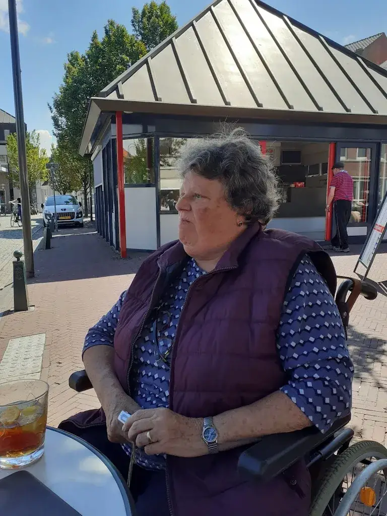 anthony vantricht_Messagie Goudgeel_Hulst_review