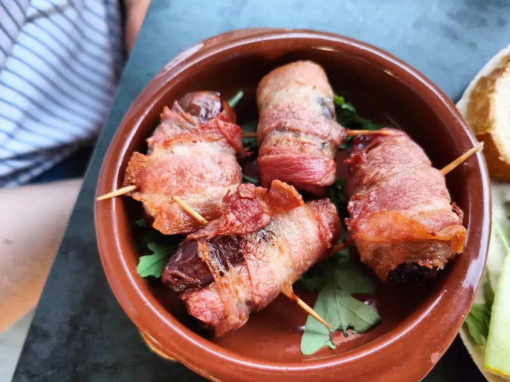 Menu_El Corazon / Restaurante español / Spanische Tapas Bar_Zoutelande_imagen_8