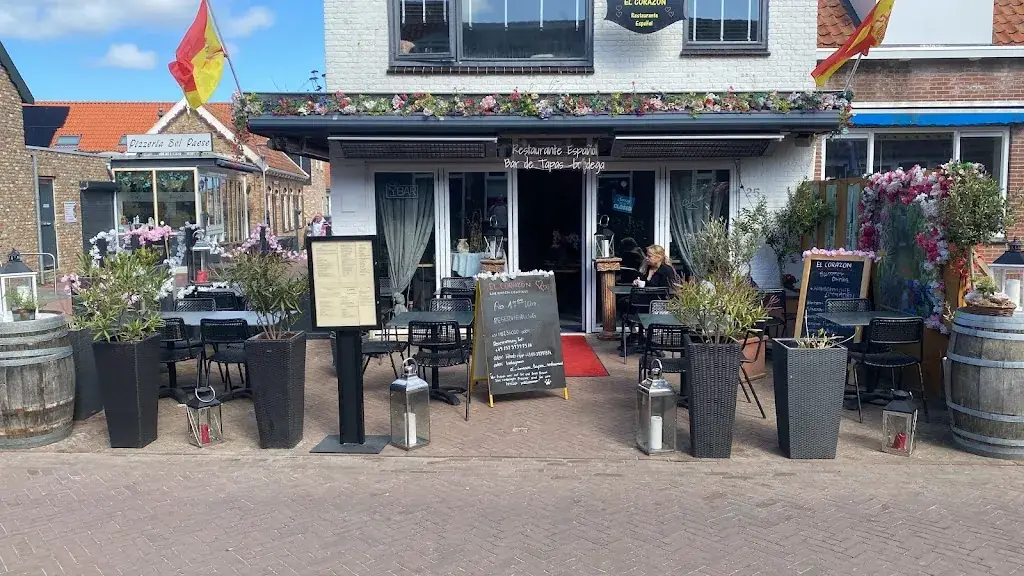 El Corazon / Restaurante español / Spanische Tapas Bar restaurant in Zoutelande