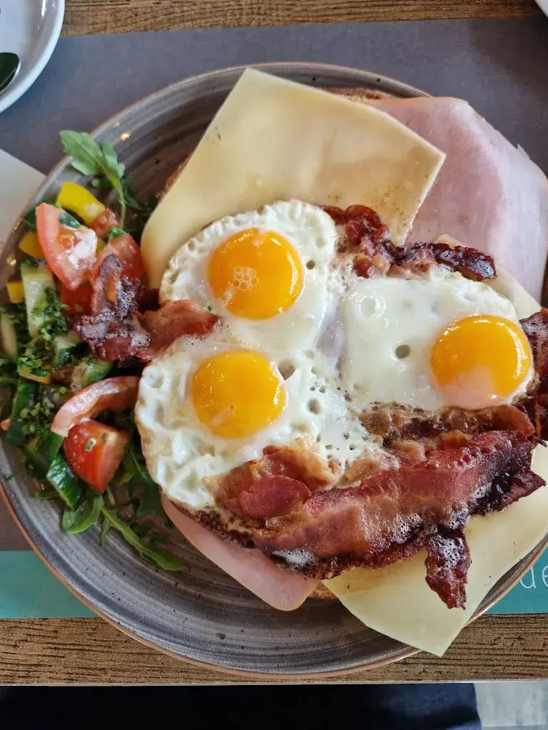 Will_Grand Café De Paardekreek_Kortgene_review