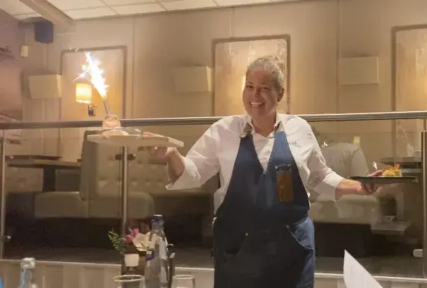 Leisl Neskakis_Dijkpaviljoen De Westkaap_Westkapelle_review