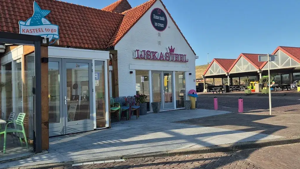 Kasteel van Batavia restaurant in Westkapelle