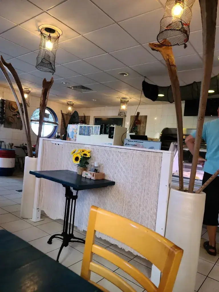 S. Alvarez_Wazza fish and more_Westkapelle_review