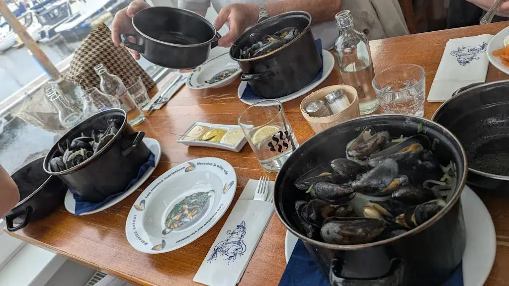 andrea balkenende_Piet van Oost BV / De Viskêête Mossel- Oester- & Vishandel_Yerseke_review