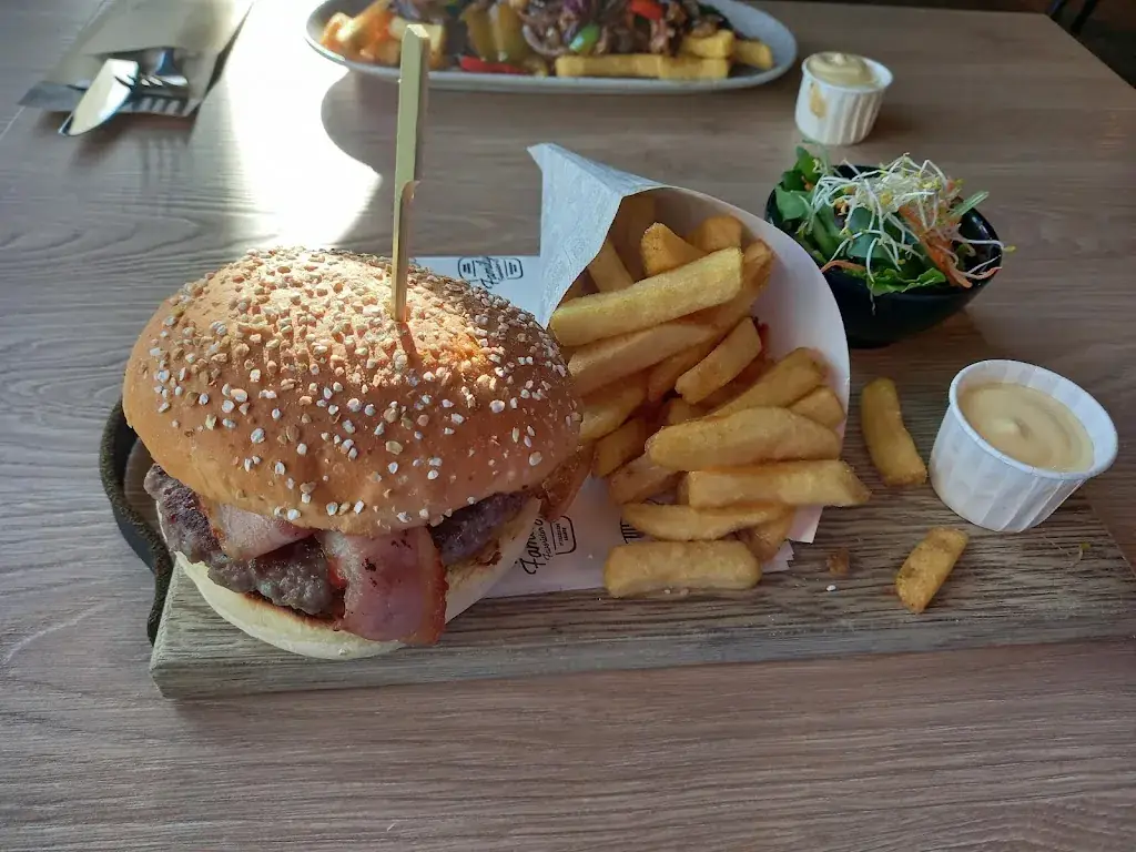 D.C BOTHA_Family Terneuzen Eethuis-Cafetaria_Terneuzen_recensione