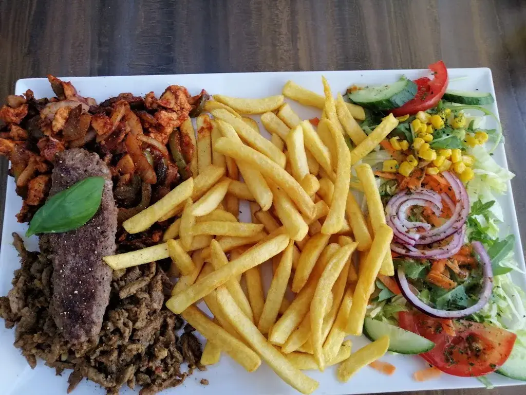 Menu_Pizzeria Hama & Supermarkt_Terneuzen_image_1