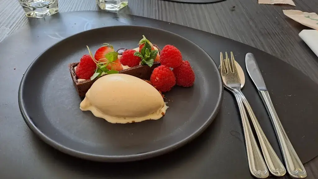 Dolf Steinmann_À Table_Axel_recensione