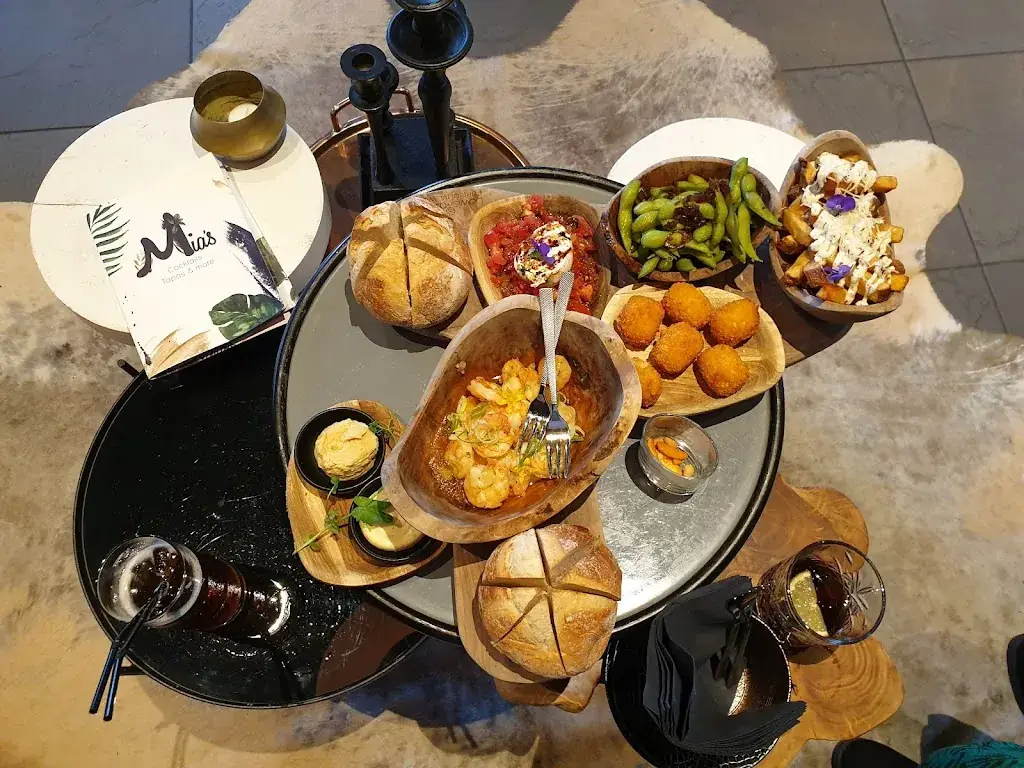 Menu_Mia's Restaurant & Lounge_Axel_image_7