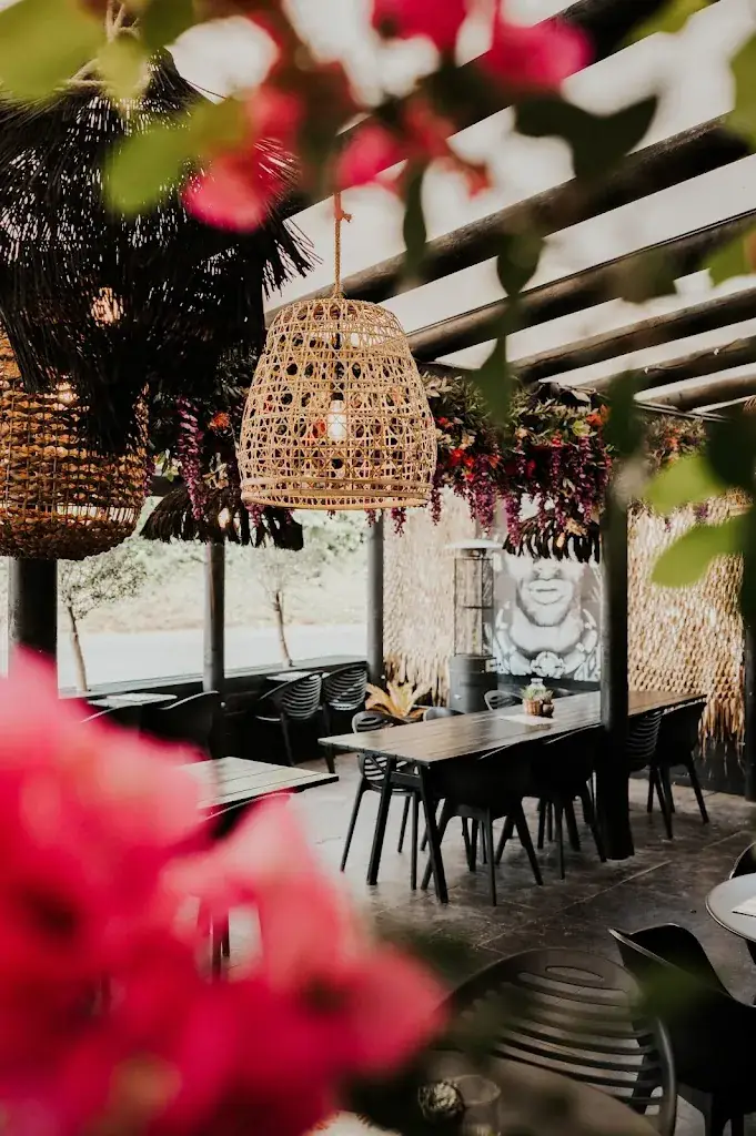 Mia's Restaurant & Lounge_Axel_slider_image_1