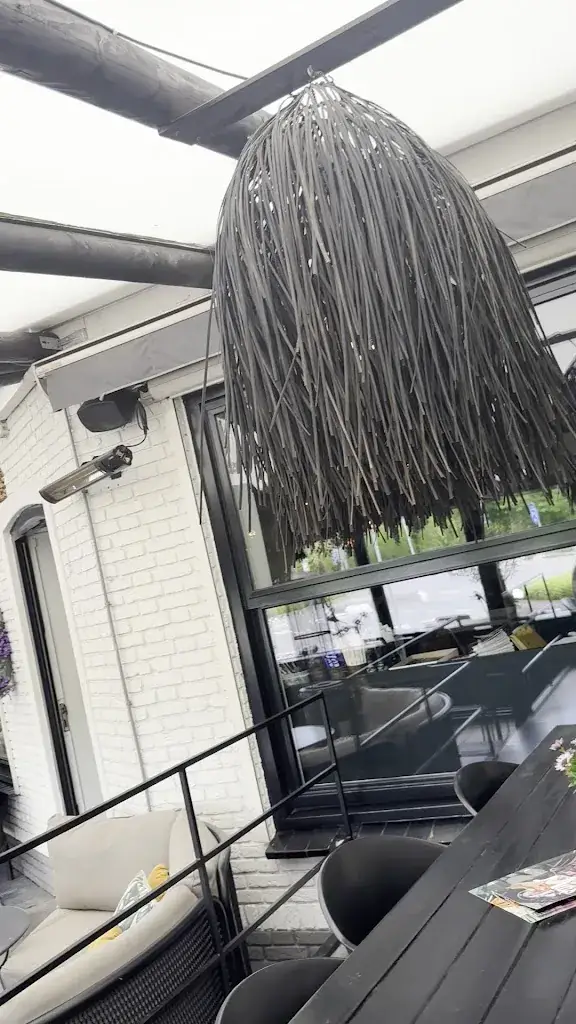 Mia's Restaurant & Lounge_Axel_slider_image_2