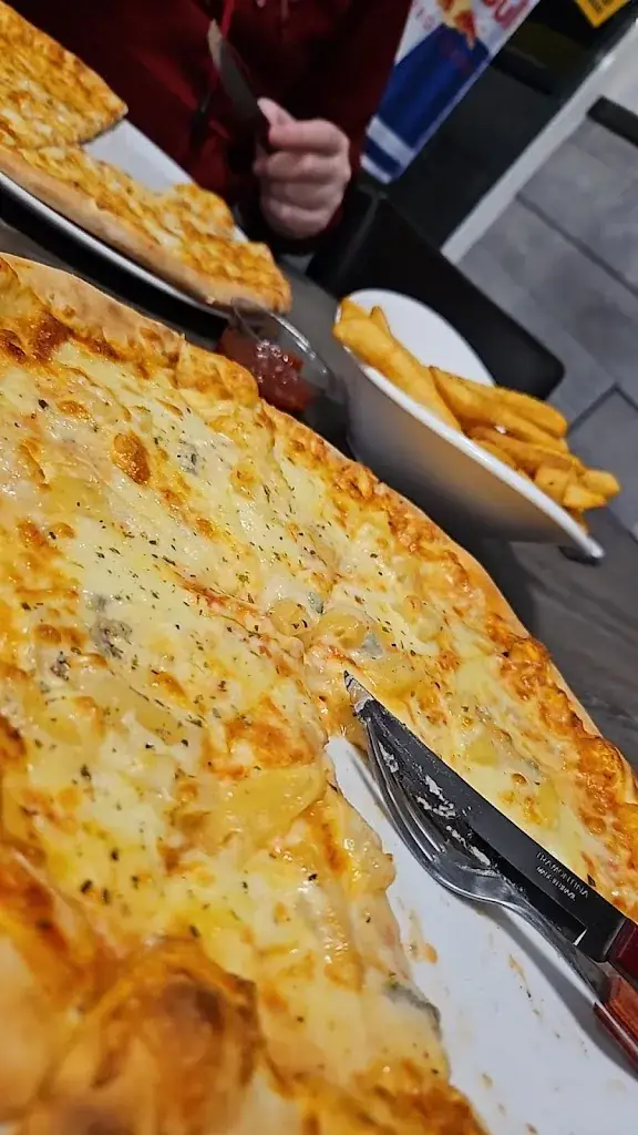 Menu_Pizzeria Santa maria_Hurdegaryp_immagine_9