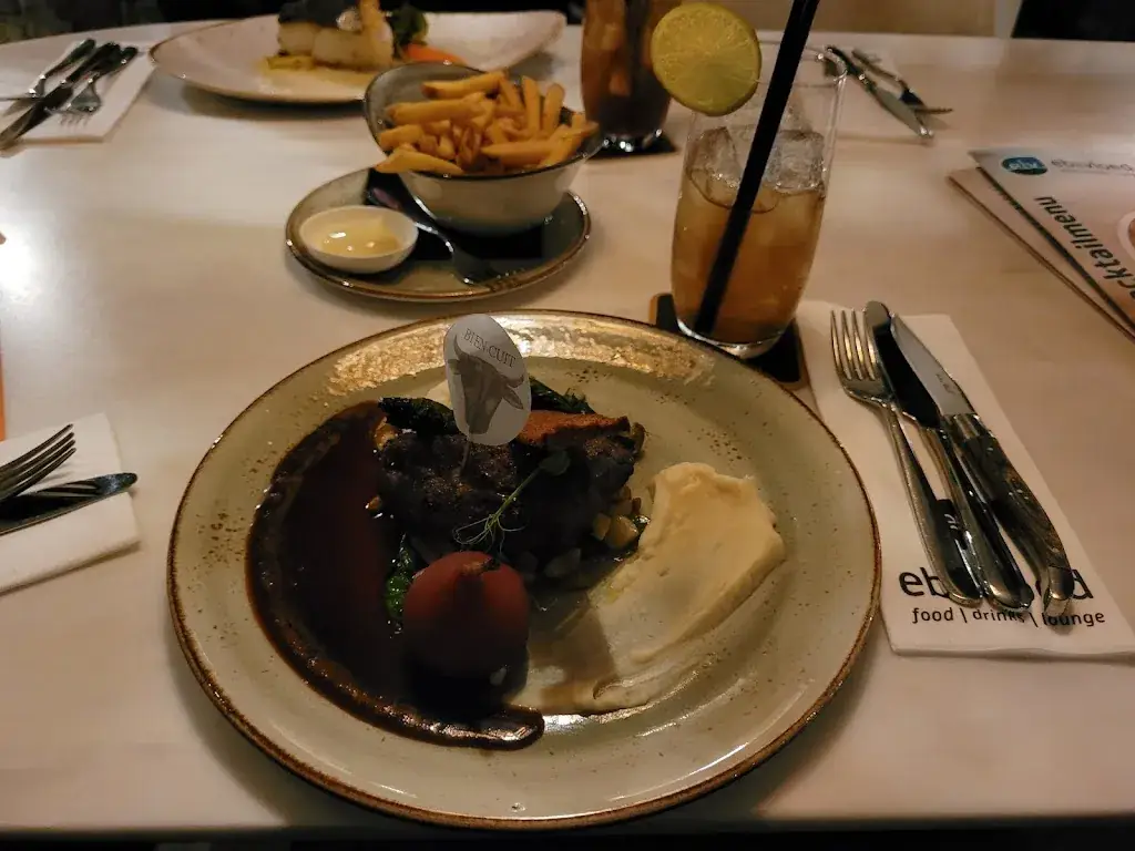 James Pont_Eb & Vloed food|drinks|lounge_Renesse_review