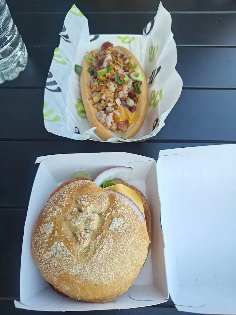 Tibo Verheyen_Whizz Burger_Renesse_review