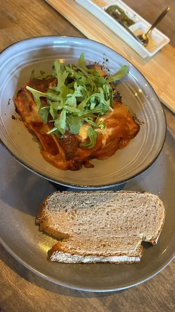 Gundi Krause_Waikiki Foodbar_Renesse_review