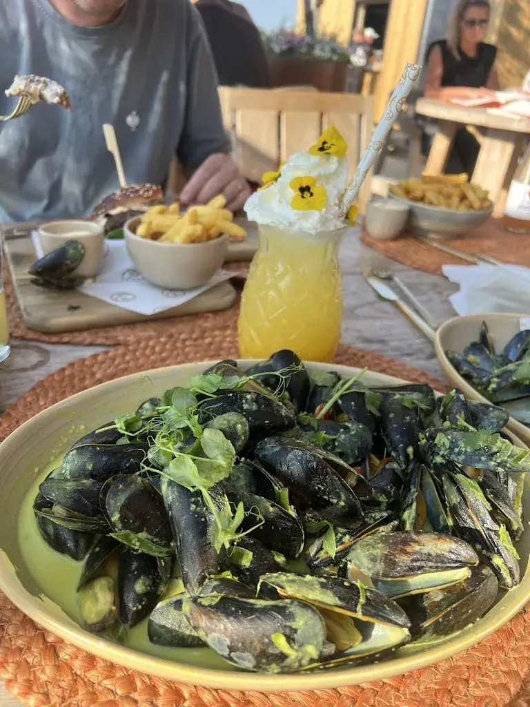 clarissathe_Strandclub Horizon_Renesse_review