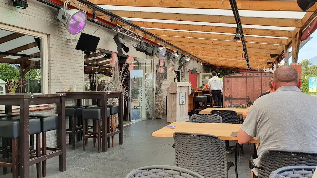 Grôôt Café SMAEK restaurant in Renesse