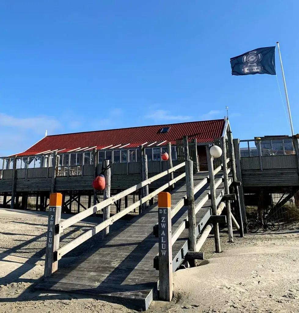 Strandpaviljoen de Zwaluw_Renesse_slider_image_1