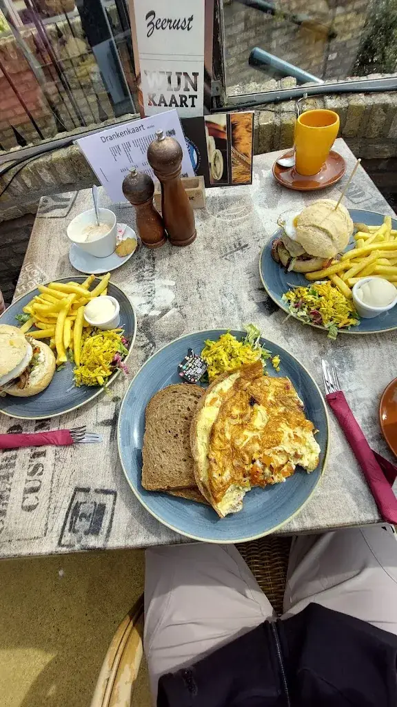 lauri25ro_Brasserie Zeerust_Renesse_review