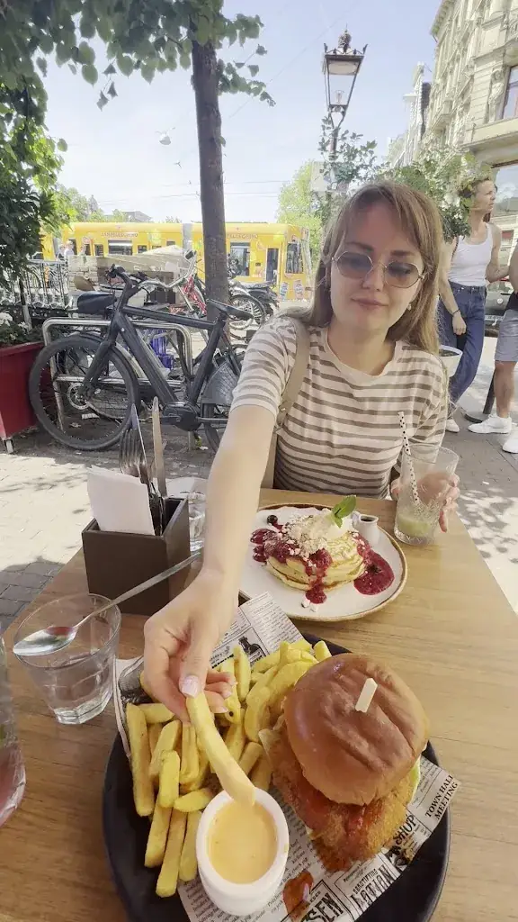 Morlang Café Restaurant Amsterdam_Amsterdam_slider_image_2