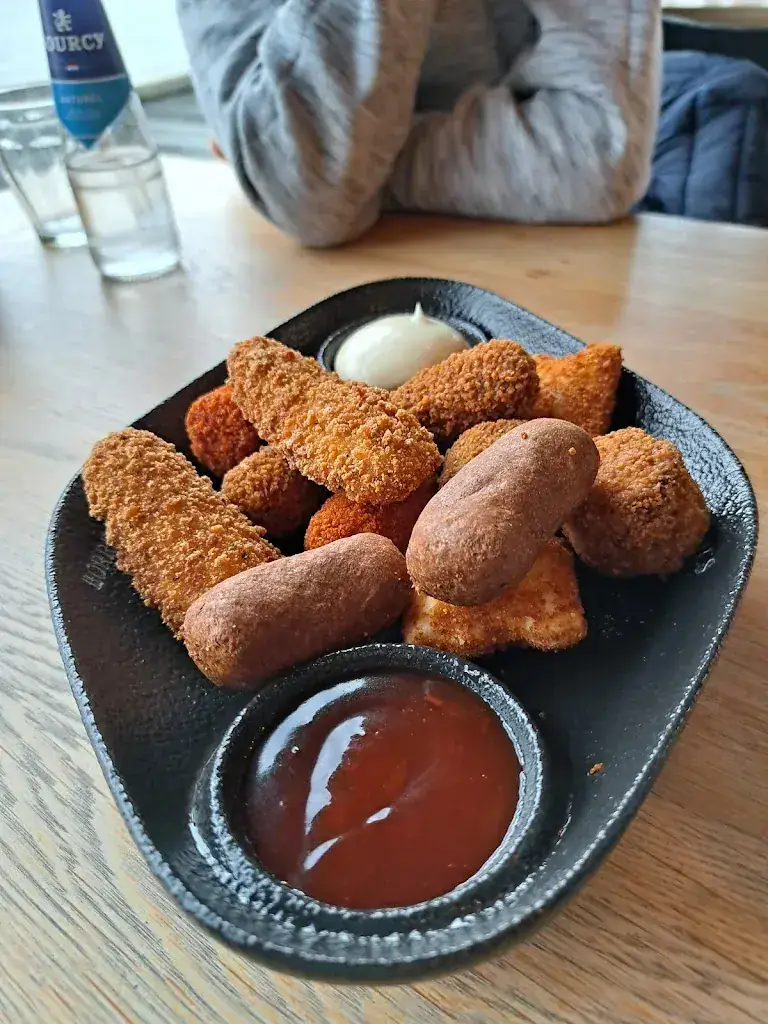 Menke Sorgeloos_Grand Café It Skippershûs_Koudum_review