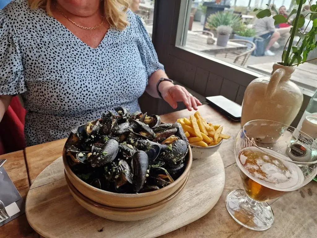 Menu_Uluwatu Beach_Holland_image_6