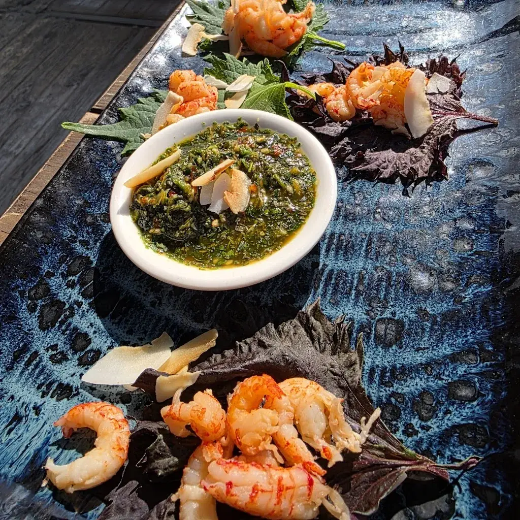 Agnieszka Iwasiewicz-Wabnig_Uluwatu Beach_Holland_review