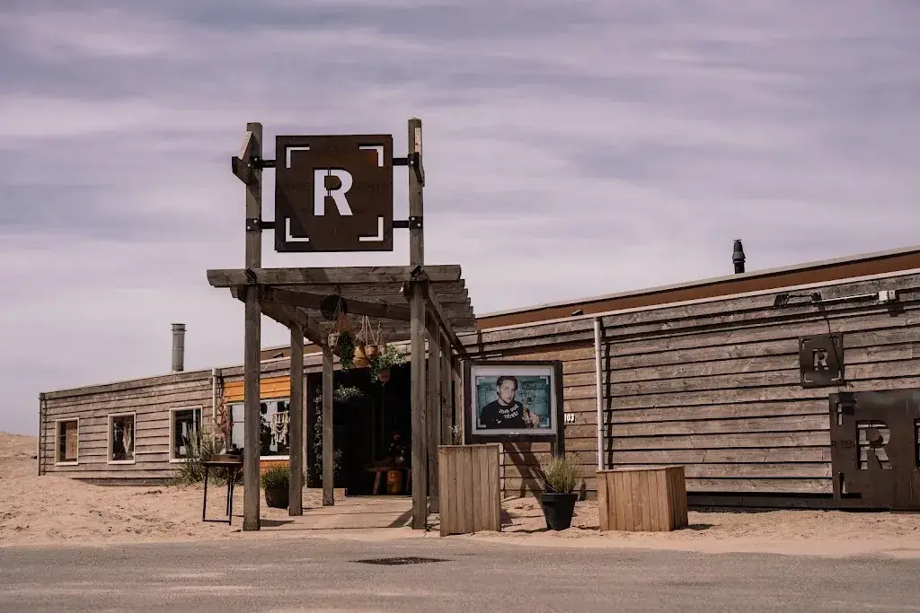 Strandtent R Port restaurant in Holland