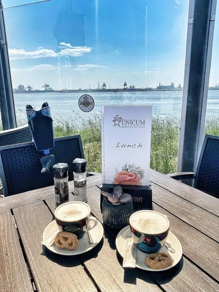 Marina Jakšić_Unicum Waterweg_Holland_review