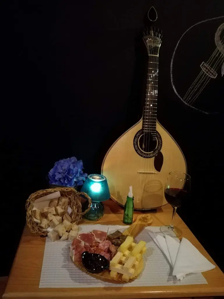 Taberna Dona Viola_Feteira_slider_image_3