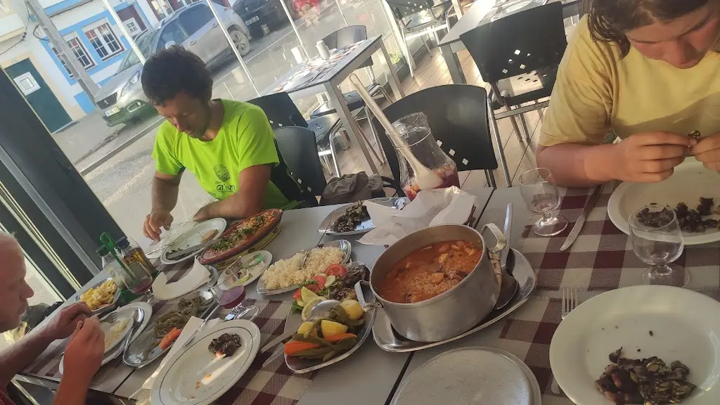 Róbert Uhrín_Estrela do Mar_Zambujeira do Mar_review