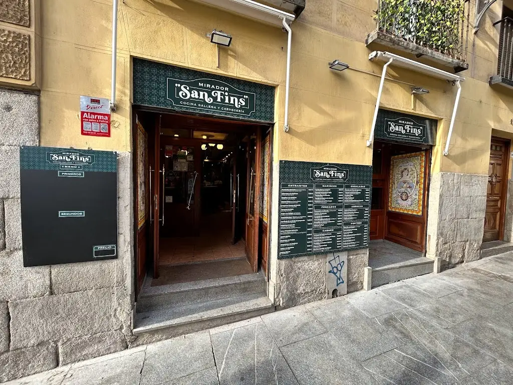 Gorkha Restaurant & Bar ristorante a Zambujeira do Mar