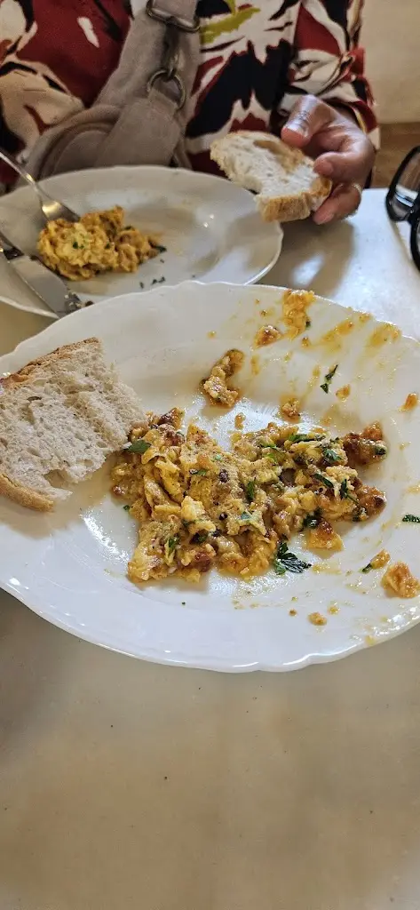 Perry Hughes_Taberna do Enteiriço_Vidigueira_recensione