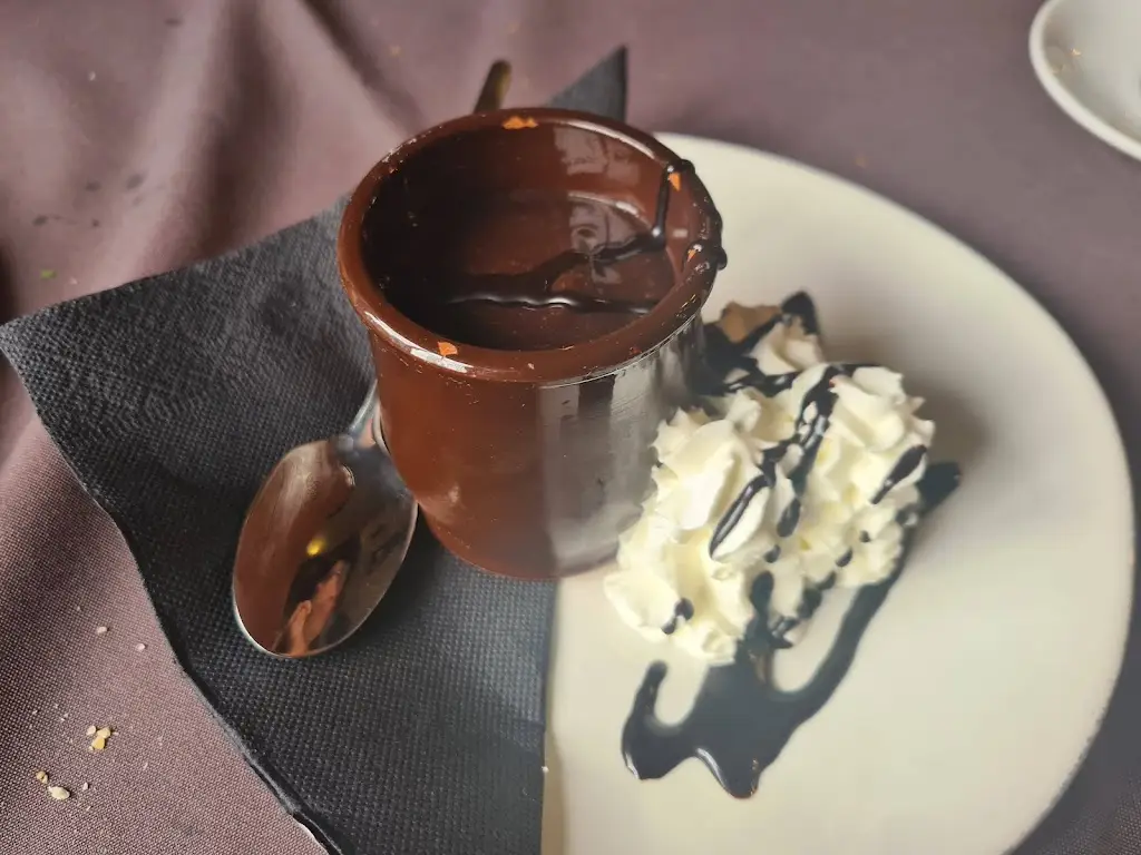 Menu_Ai o Alho - Vinhos e Petiscos_Adaúfe_imagen_5