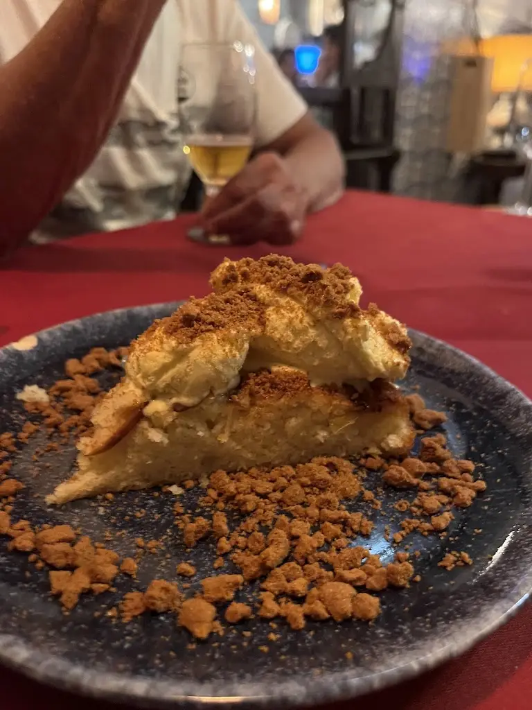 Devie Thalor Amiguet_Ai o Alho - Vinhos e Petiscos_Adaúfe_reseña