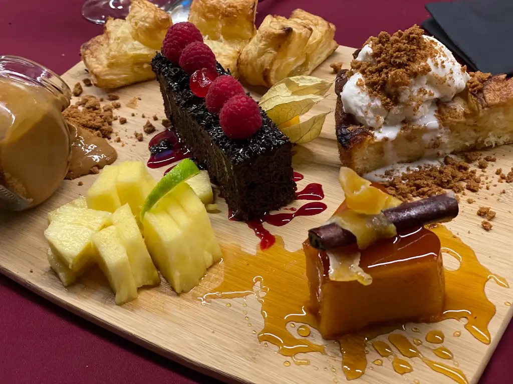 Ai o Alho - Vinhos e Petiscos_Adaúfe_slider_image_3