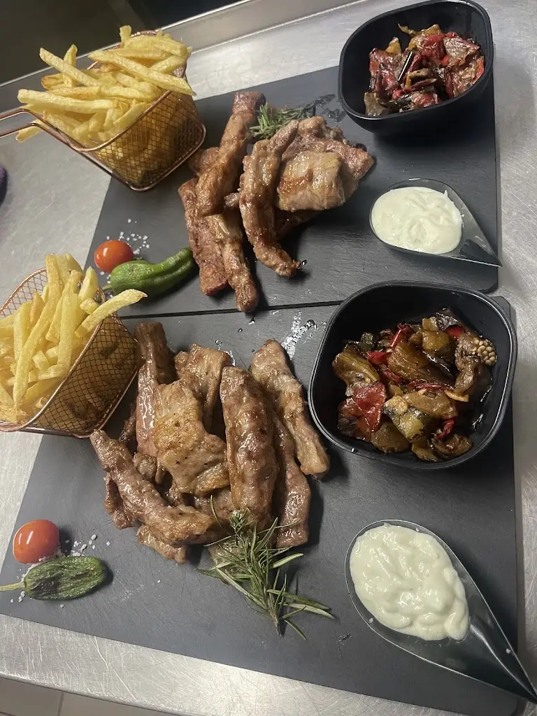 Restaurante churrasqueira Sabores no Fogo_Castro Verde_slider_image_2