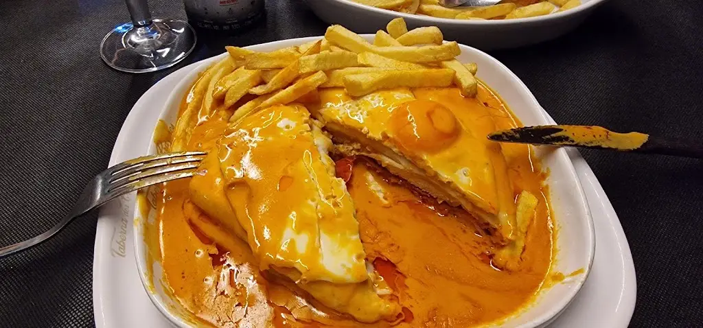 PaisAmorAbraçoVida_Taberna dos Prazeres_Amares_recensione