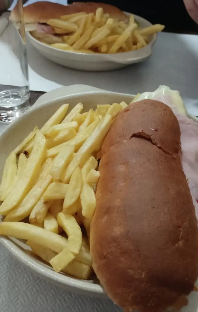 Menu_Pizzaria Central_Amares_immagine_1