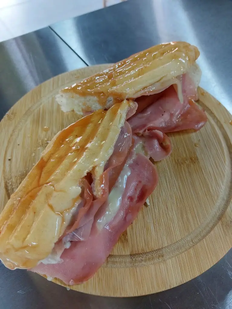 Taberna da Ti Bete restaurante en Barqueiros