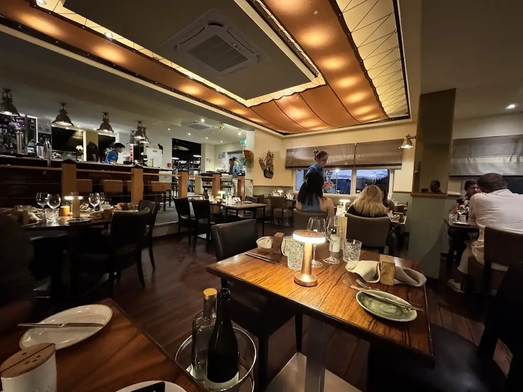 Gustavo Lourenco_Restaurante O Marinheiro_Calendário_recensione