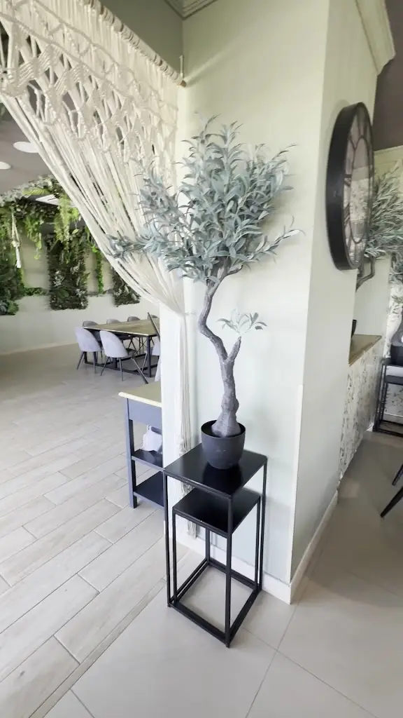 Alfred Ng_Restaurante Olive Bistrô & Gastro Bar_Calendário_recensione