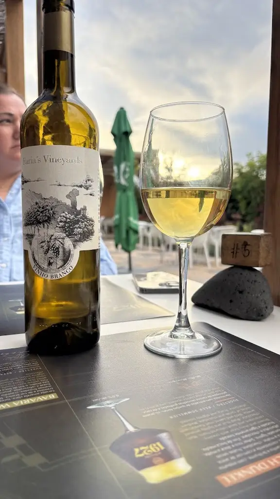 Rachel L_Fonte Tavern_Lajes do Pico_recensione