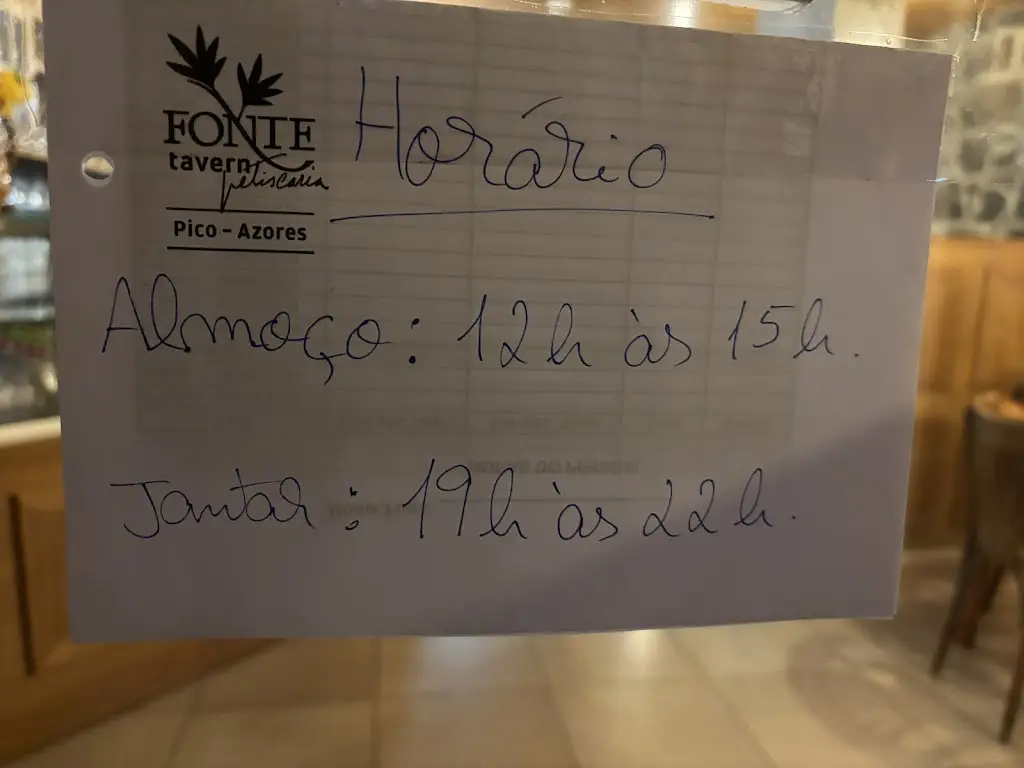 Andrea Grier_Fonte Tavern_Lajes do Pico_recensione