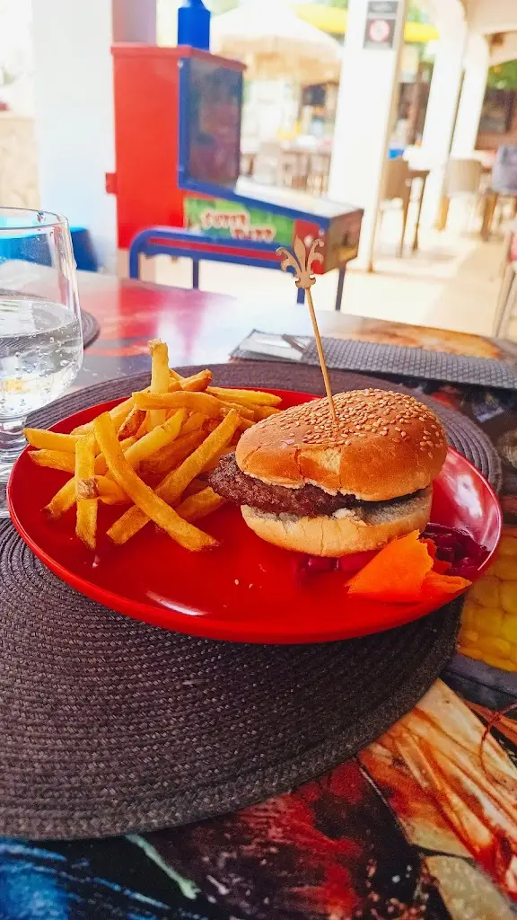 Tudor Usturica_Restaurante Margem Sul_Calendário_recensione