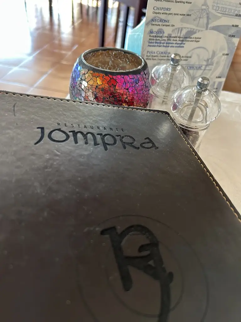 Jennifer Bos_Restaurante Jompra_Calendário_review