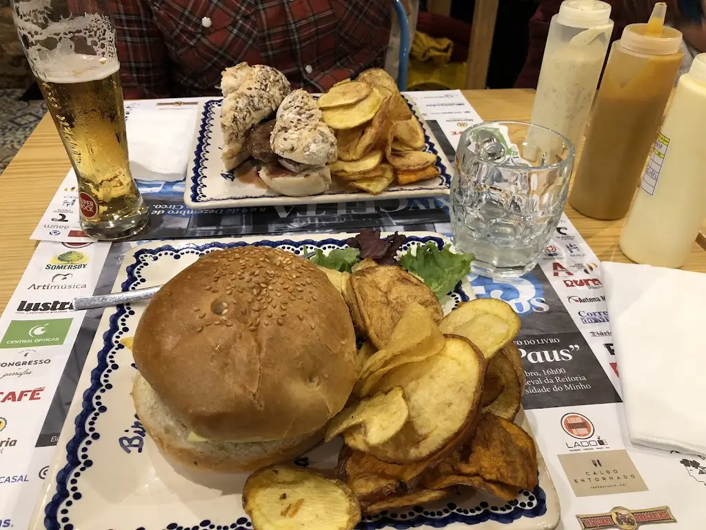 Menu_Bira dos Namorados - Hambúrgueres | Pregos | Poke Bowls_Braga_immagine_7